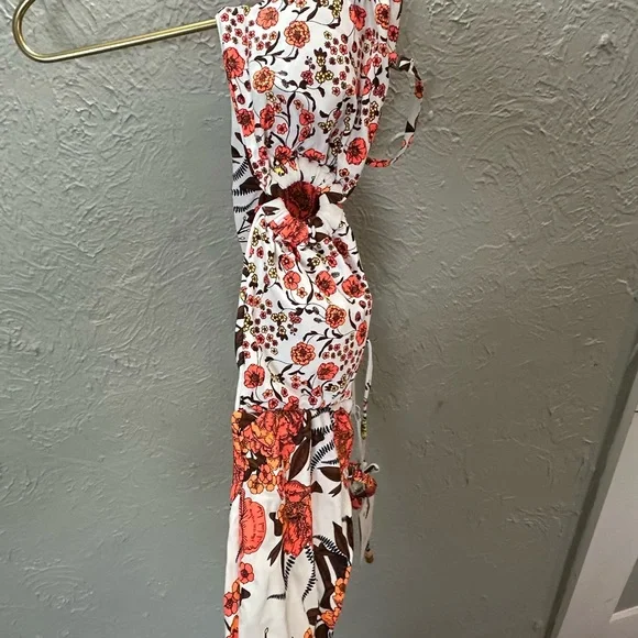 Floral Cutout Maaji Large Reversible Bikini Top Only - Picture 8 of 10